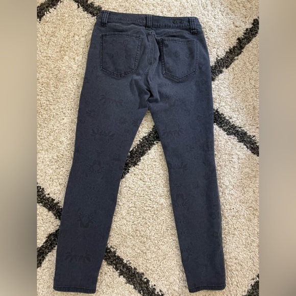 Cabi Lace Damask Print Skinny Jeans - 6‎ - Picture 5 of 9